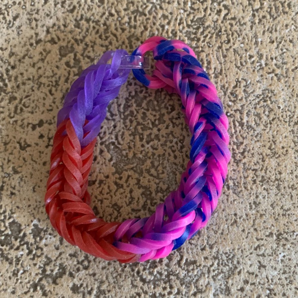 Red, Purple, & Pink Rainbow Loom Fishtail Bracelet